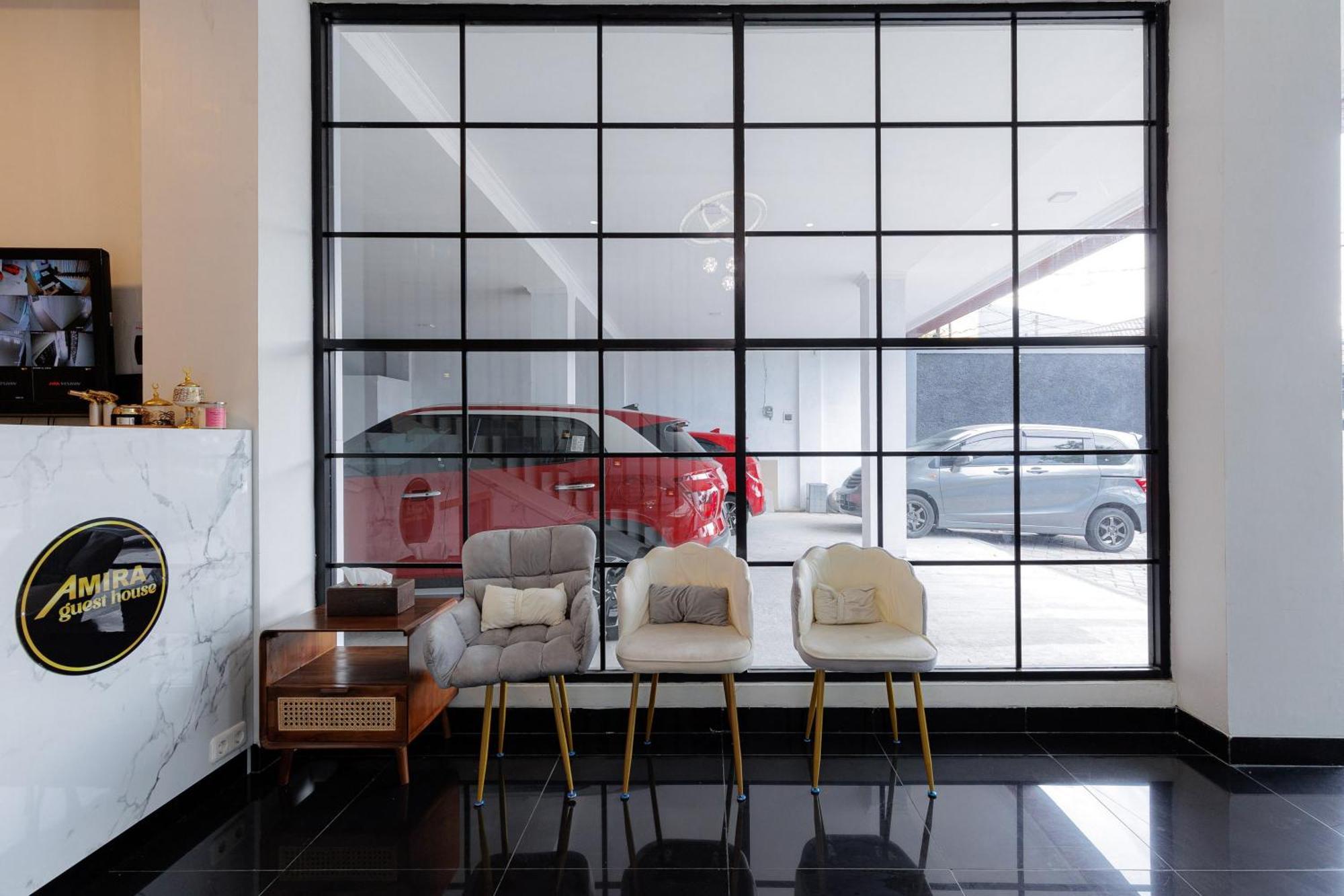 Urbanview Hotel Amira Syariah Bogor Pamoyanan Екстер'єр фото