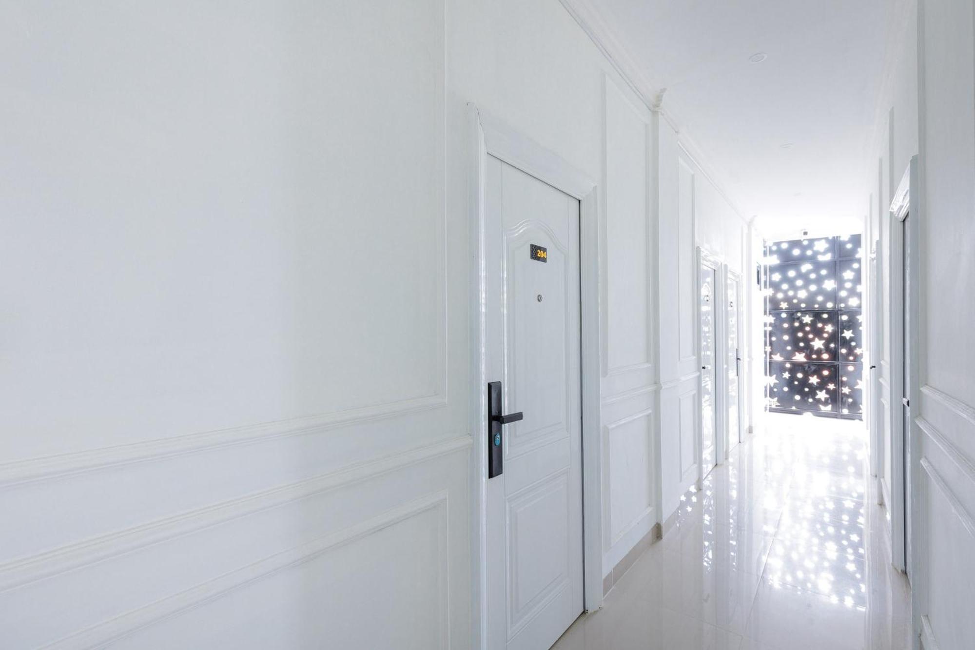Urbanview Hotel Amira Syariah Bogor Pamoyanan Екстер'єр фото